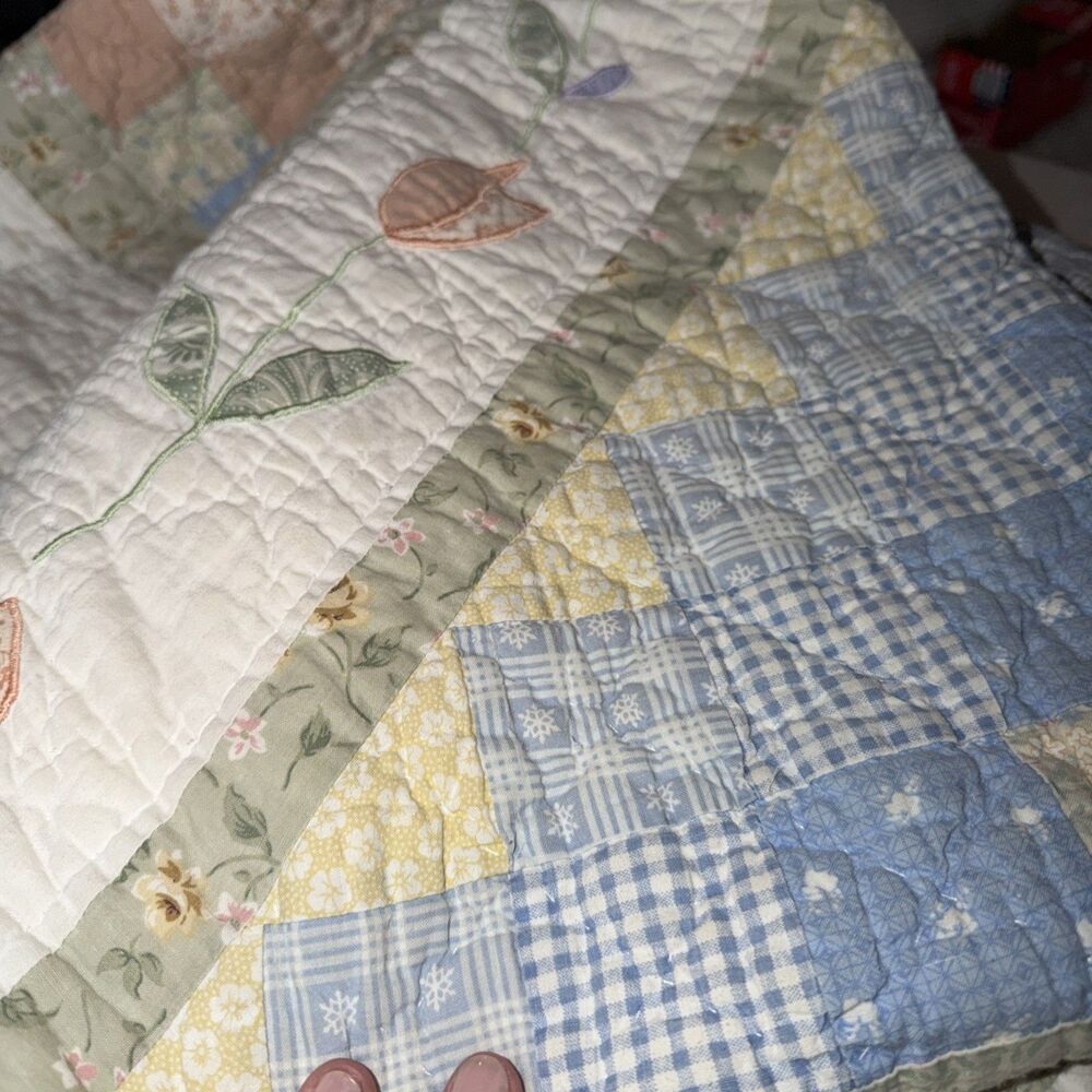Vintage Handmade Beautiful "Trip Around the World"  Quilt Twin Size 83” X 66” - Picture 6 of 11